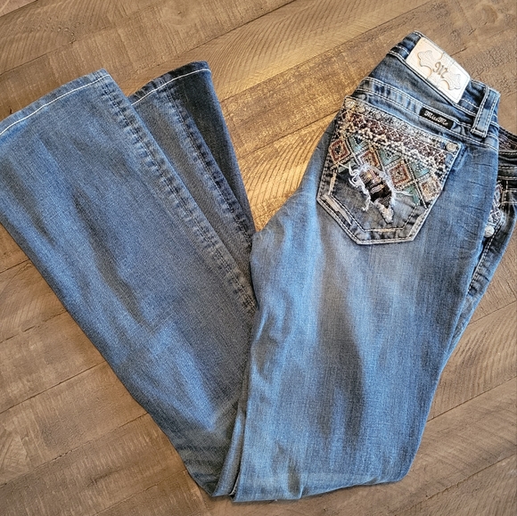 Miss Me Jeans - Picture 1 of 2